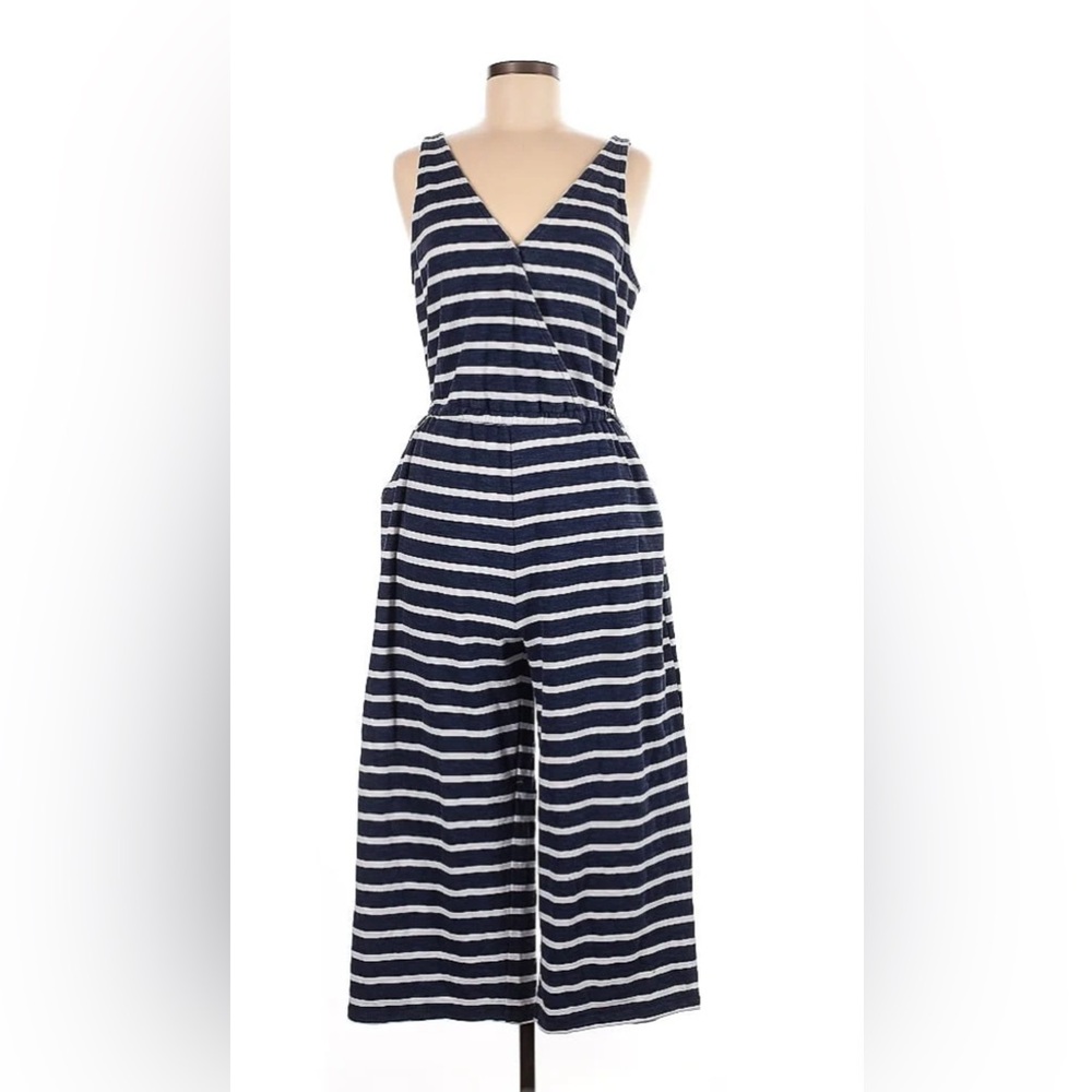 EUC Old Navy Cropped Wideleg Romper